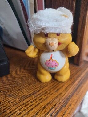 🆓🆓🆓Vintage Posable Care Bear: Birthday Bear